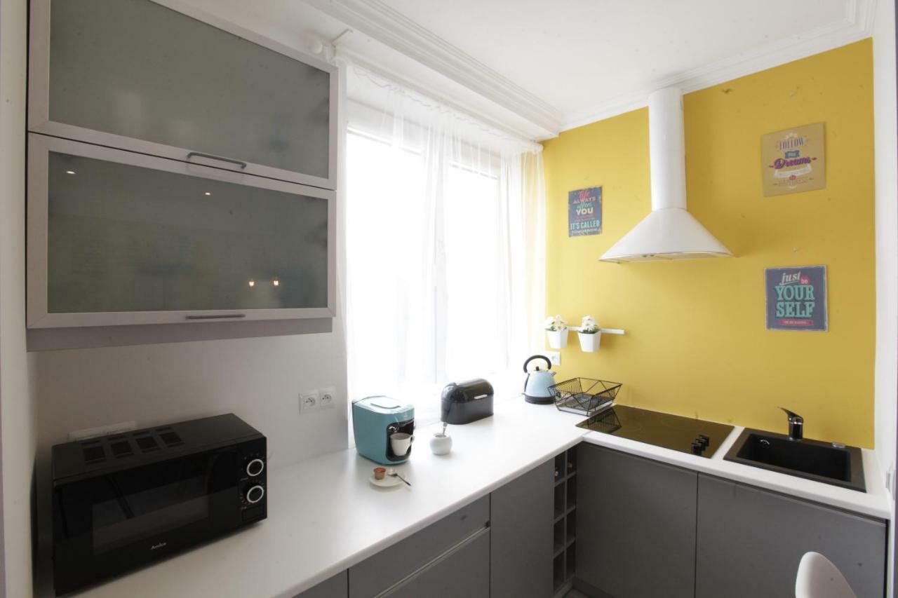 Apartamenty Sienkiewicza - Bezplatny Parking, Centrum, Park, Fv Kielce Exterior photo